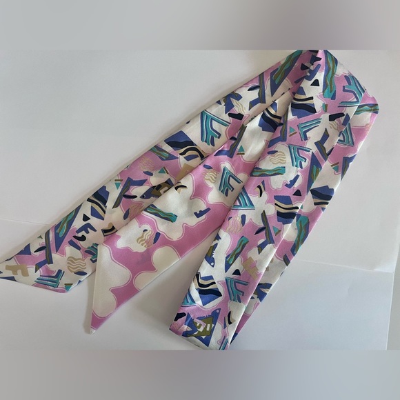 Authentic Fendi Twilly - Picture 4 of 4